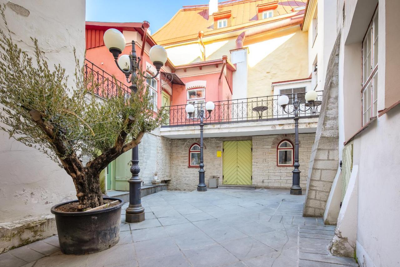 Old Town - Demini Apartment Tallinn Exterior photo